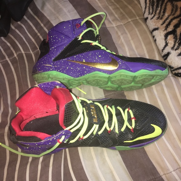 Lebron James Custom 12 - Picture 4 of 4